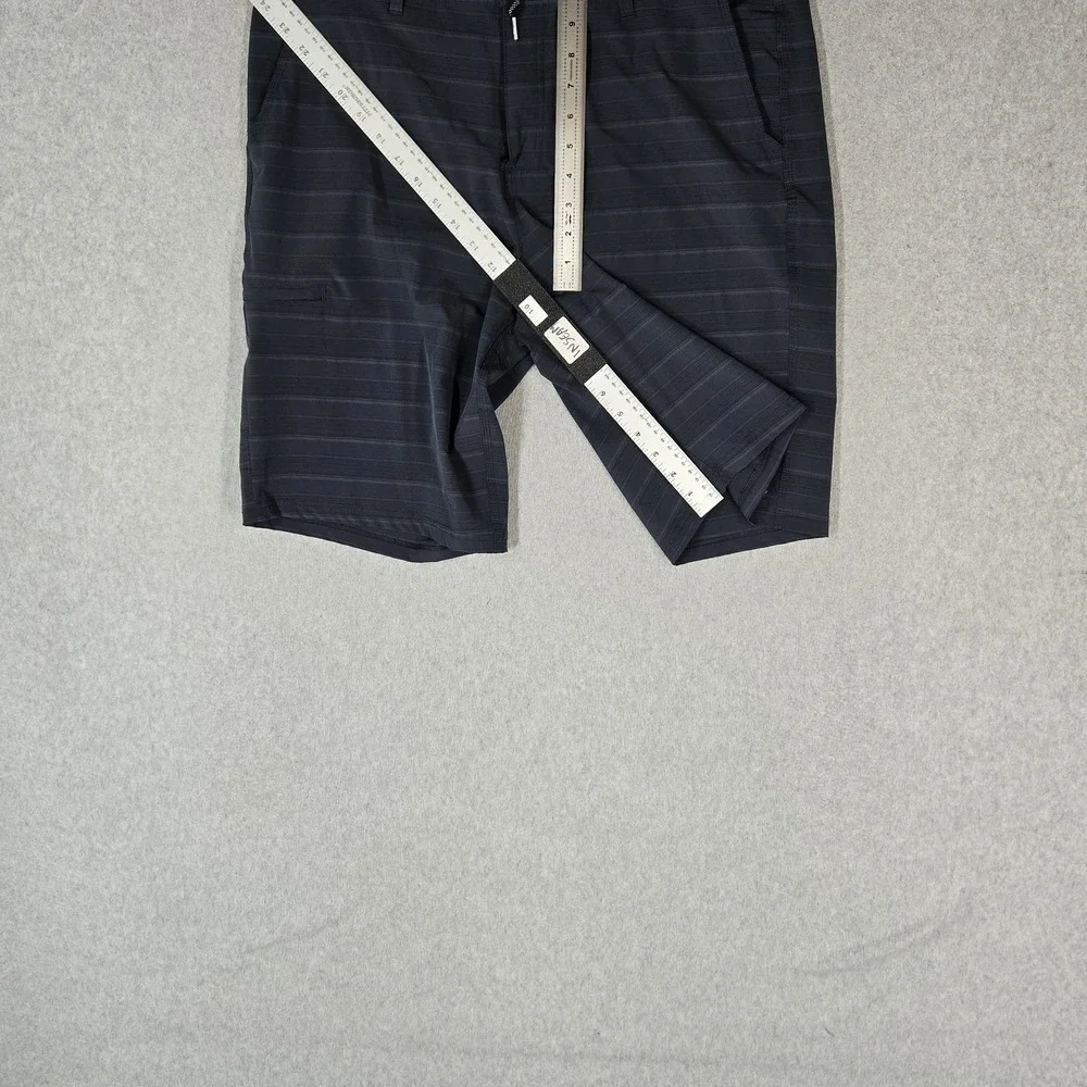 O'Neill Men Shorts 36 Gray Striped Swimwear Boardshorts 11